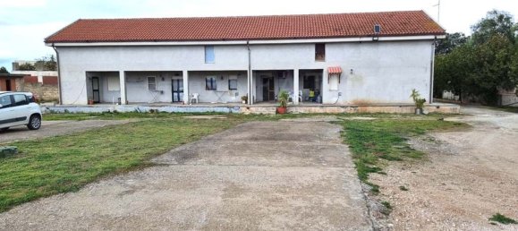 8 bedrooms Apartment in Foggia, Italy No. 334401 5