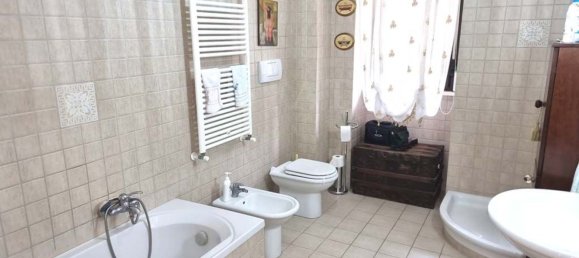 8 bedrooms Apartment in Foggia, Italy No. 334401 16