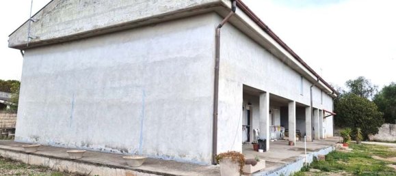 8 bedrooms Apartment in Foggia, Italy No. 334401 7