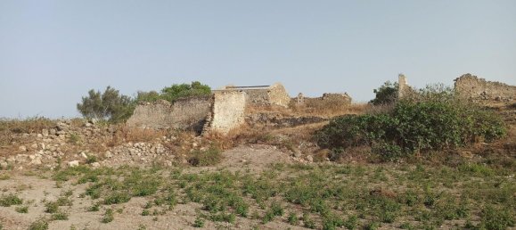 Studio in Noto, Italy No. 59833 9