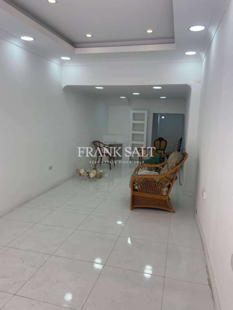  Shop in Birzebbuga, Malta No. 12833