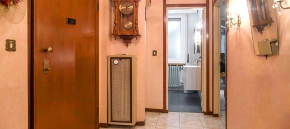 1 bedroom Apartment in Milan, Italy No. 352194 12