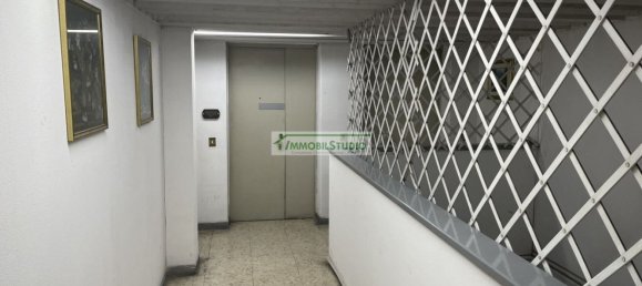 Квартира с 2 комнатами в Бари, Италия № 18847 12