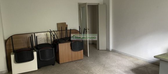 Квартира с 2 комнатами в Бари, Италия № 18847 18