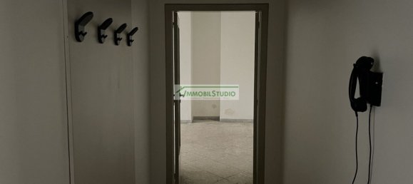 Квартира с 2 комнатами в Бари, Италия № 18847 15