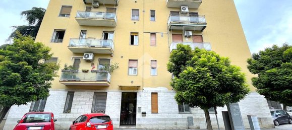 2 bedrooms Apartment in Cremona, Italy No. 263364 32