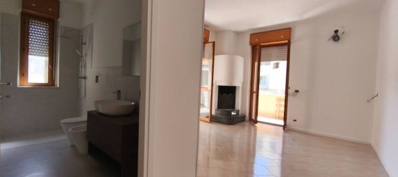 3 bedrooms Apartment in Gallipoli, Italy No. 372985 9