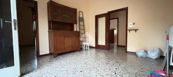 3 bedrooms Apartment in Brescia, Italy No. 295204 11