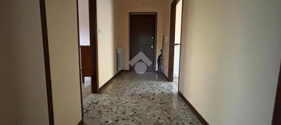 3 bedrooms Apartment in Brescia, Italy No. 295204 17