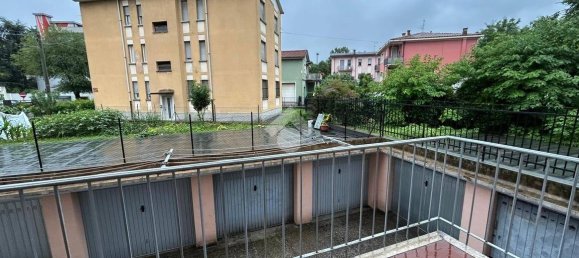 3 bedrooms Apartment in Brescia, Italy No. 295204 15