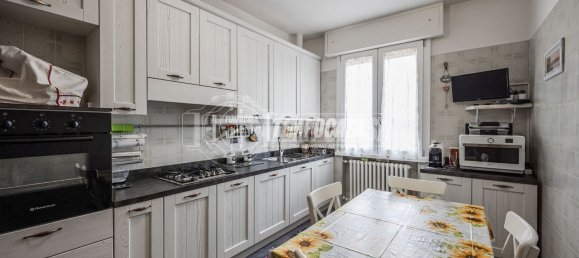 4-Zimmer Wohnung in Medesano, Italy, Nr. 294484 8