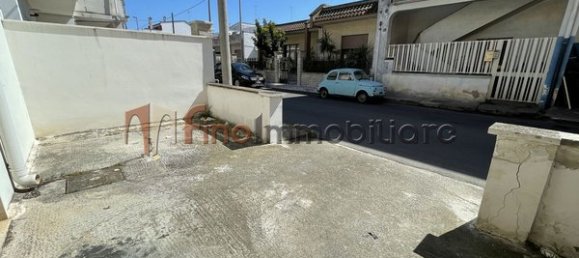  Garage in San Pietro Vernotico, Italy No. 180407 15