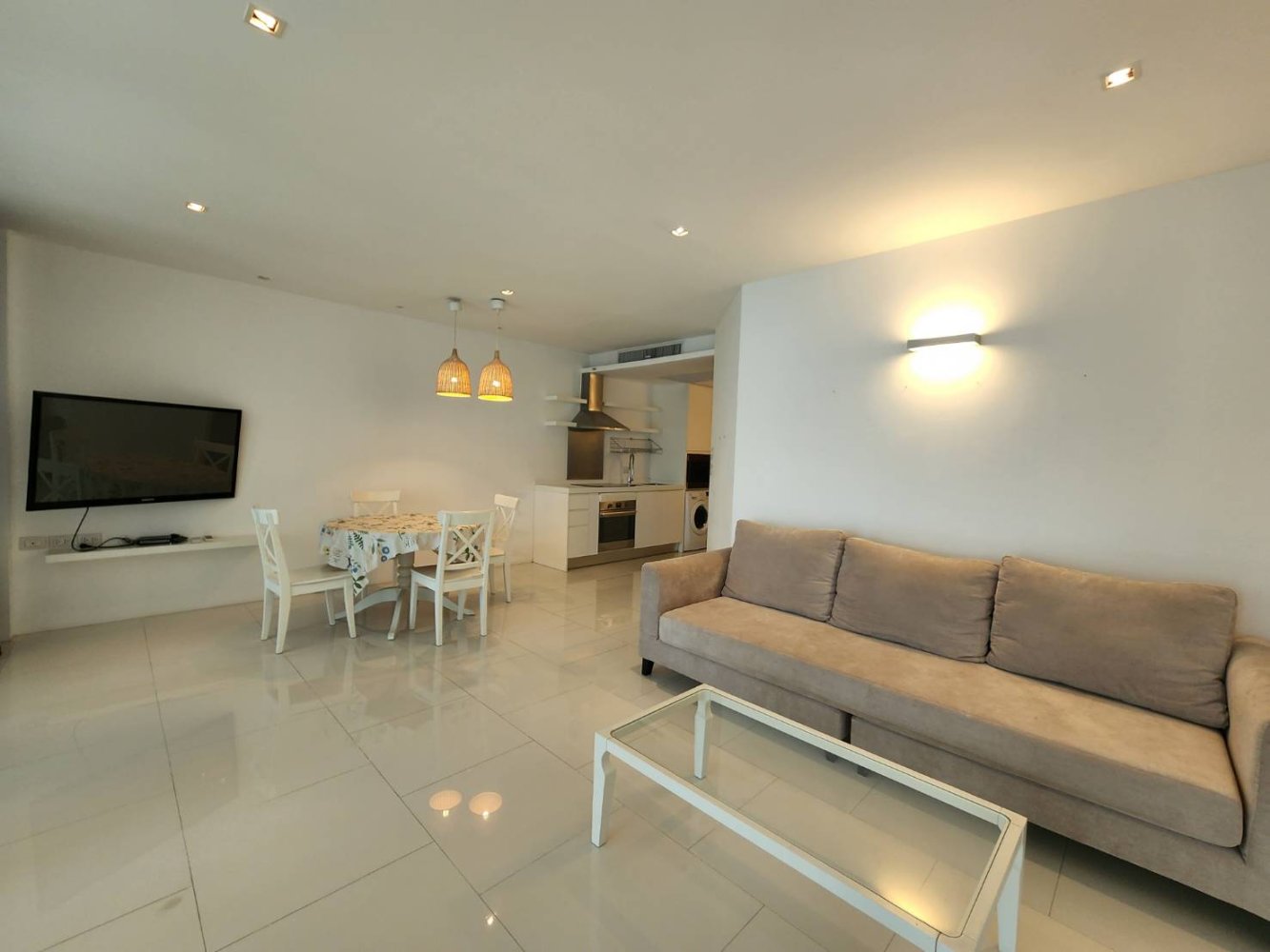 Кондоминиум  с 2 спальнями в Паттайя, Таиланд № 3995