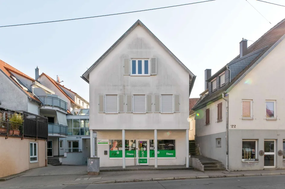 3 rooms Commercial property in Esslingen, Germany No. 115060