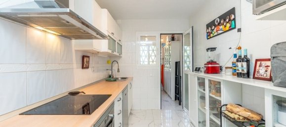 3 bedrooms Apartment in Marbella, Spain No. 191122 2