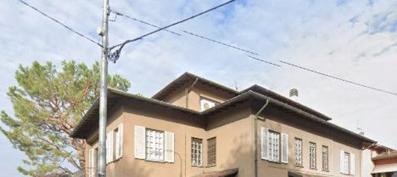 3 rooms Apartment in Varese, Italy No. 8433 3