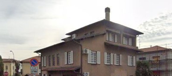 3 rooms Apartment in Varese, Italy No. 8433 6