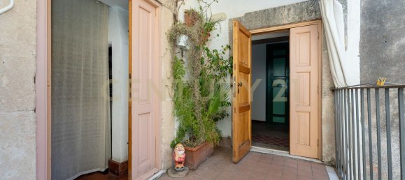 3 Schlafzimmer Wohnung in Catania, Italy, Nr. 369919 7