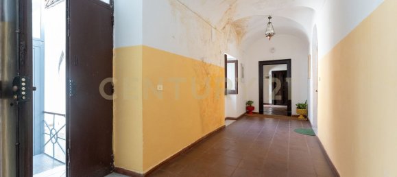 3 Schlafzimmer Wohnung in Catania, Italy, Nr. 369919 3