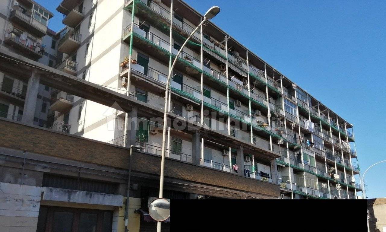 3 rooms Apartment in Catania, Italy No. 369992