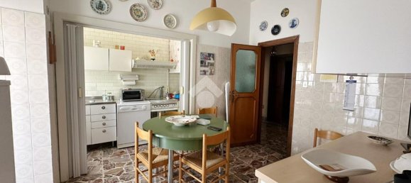 Apartamento de 4 habitaciónes en Foggia, Italy No. 176036 5