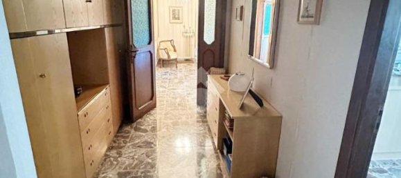 Apartamento de 4 habitaciónes en Foggia, Italy No. 176036 12