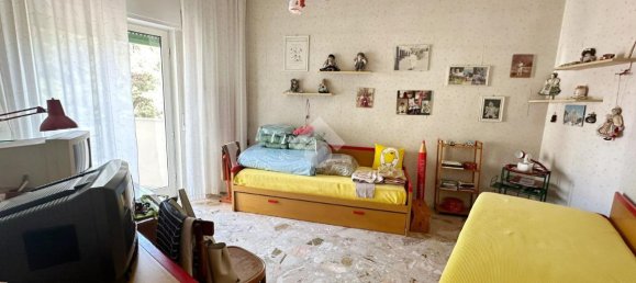 Apartamento de 4 habitaciónes en Foggia, Italy No. 176036 10