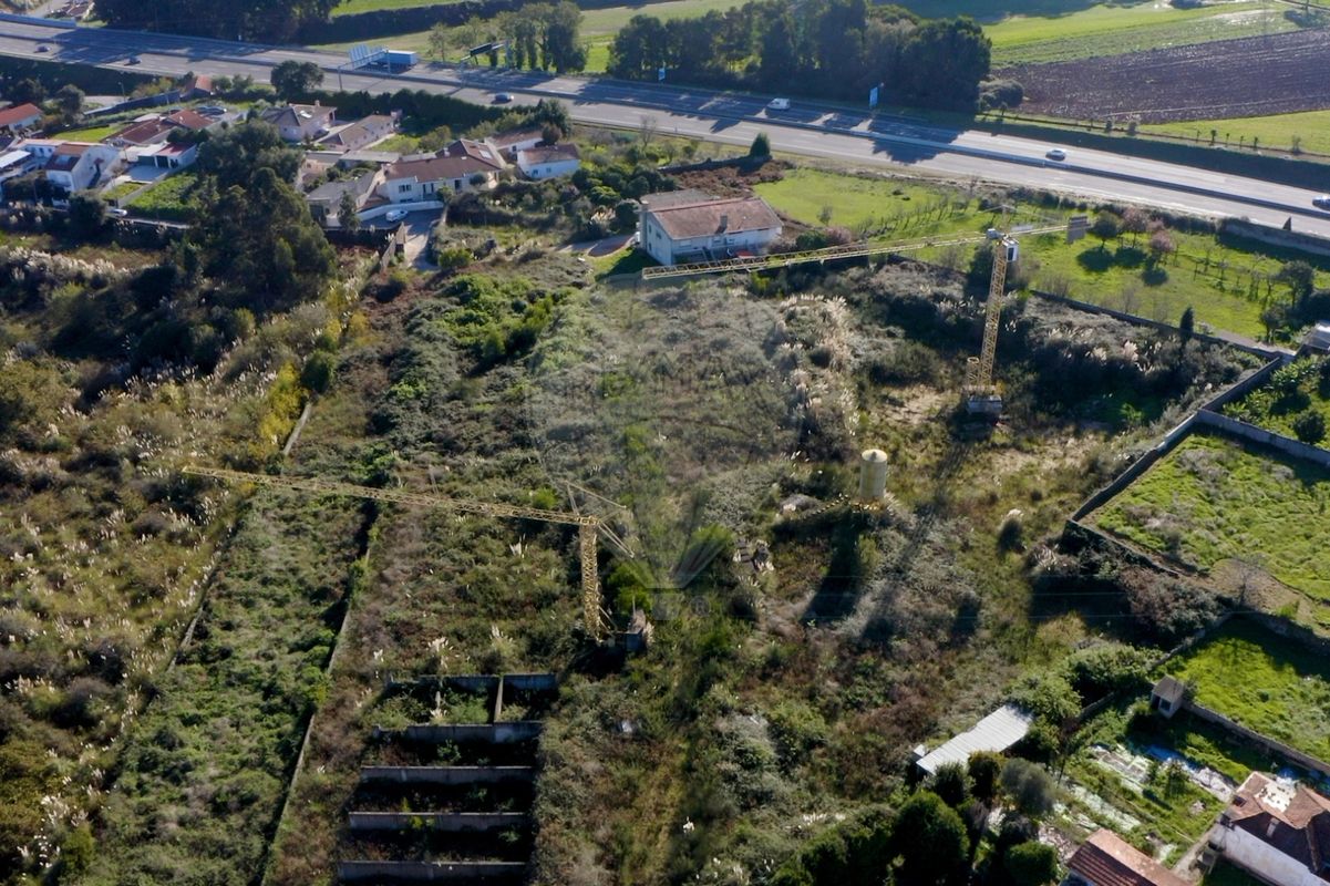14276m² Land in Vila Nova de Gaia, Portugal No. 53809