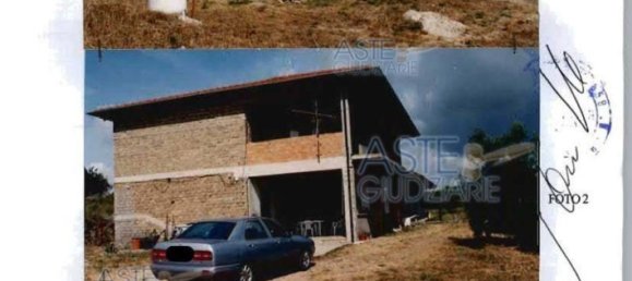 3 rooms Apartment in Sezze, Italy No. 100476 2