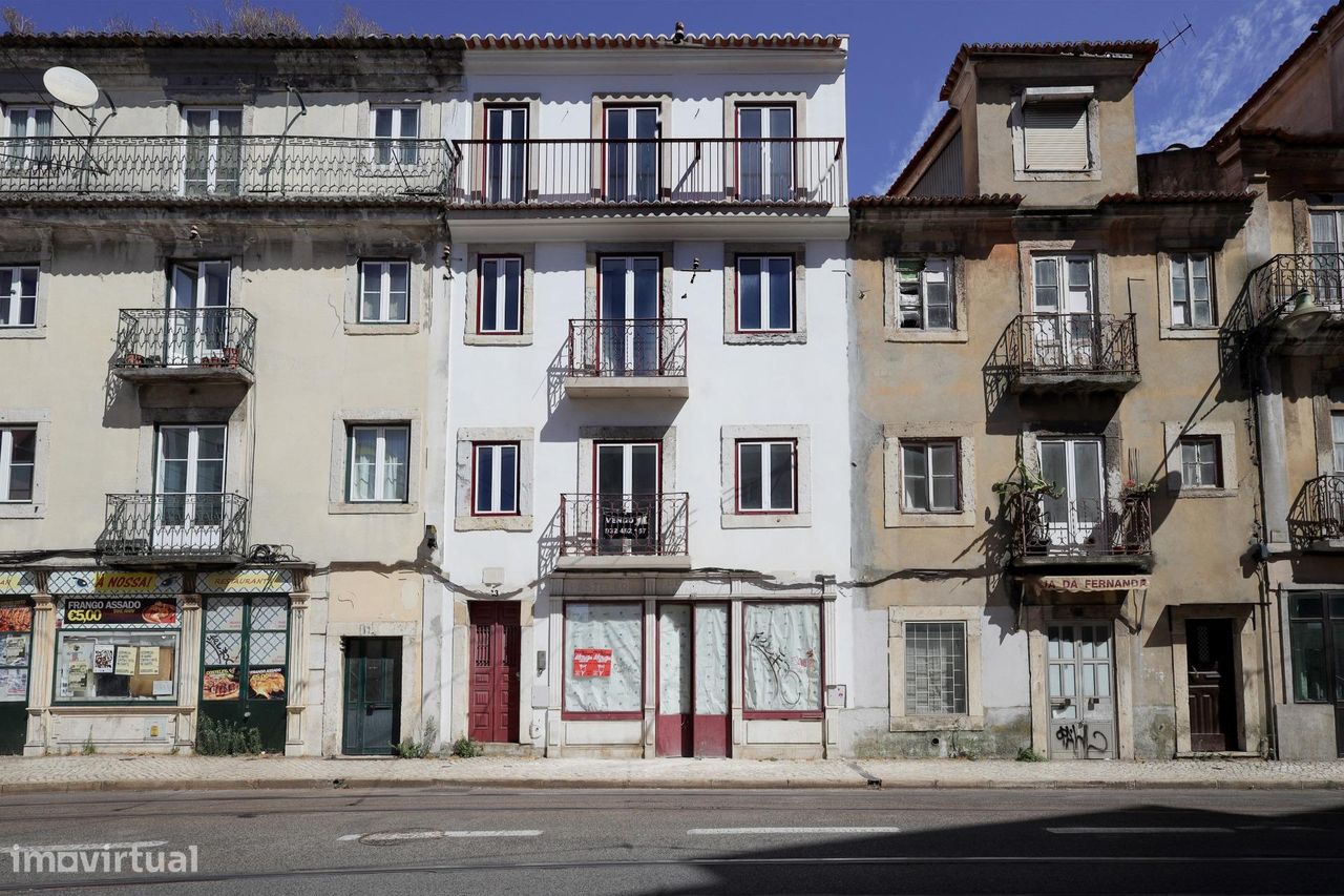 Edificio en Lisbon, Portugal 447 m² No. 304076