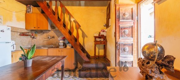 Дом с 6 комнатами в Монтефьясконе, Италия № 277787 23