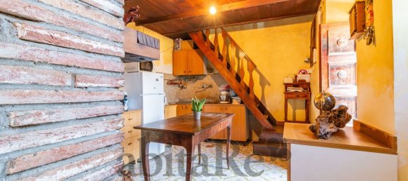 Дом с 6 комнатами в Монтефьясконе, Италия № 277787 19