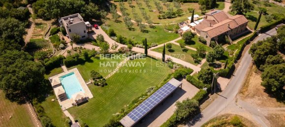 13 bedrooms House in Cinigiano, Italy No. 237987 2