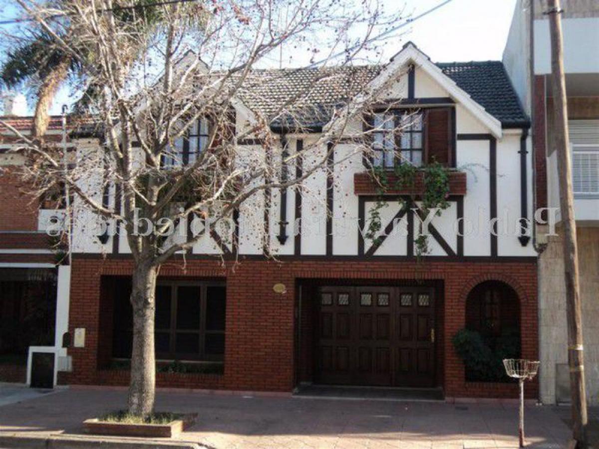 3 bedrooms House in Buenos Aires, Argentina No. 82707