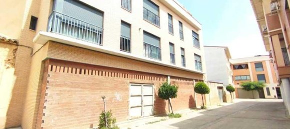 427m² Commercial property in Zaragoza, Spain No. 62897 13