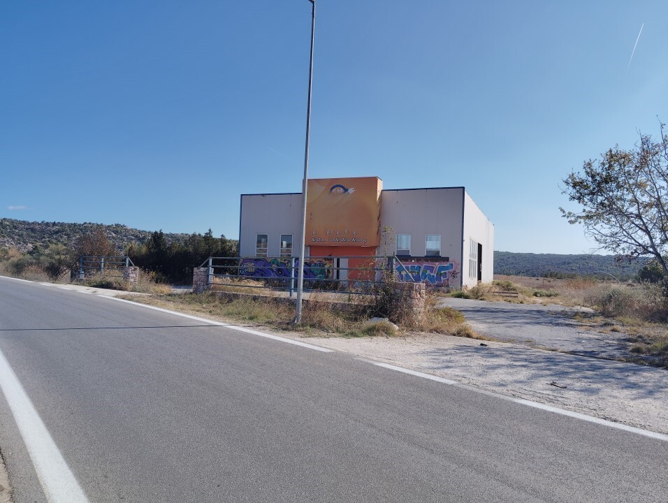 Gewerbliche Immobilie in Chalkidiki, Greece 948m², Nr. 94178