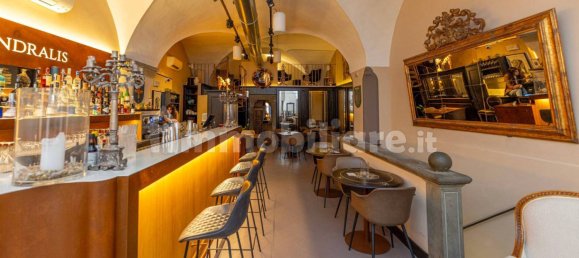 2 rooms Commercial property in Florence, Italy No. 38875 10