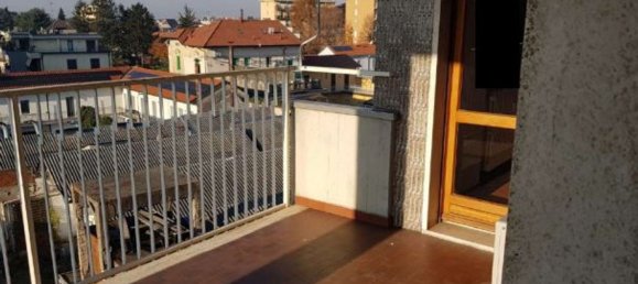4غرفة شقة في Busto Arsizio, Italy رقم 94185 22
