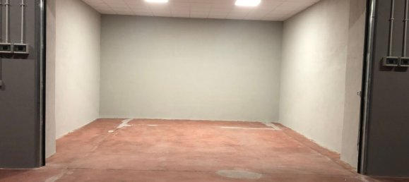 40m² Garage in Rome, Italy No. 255605 2