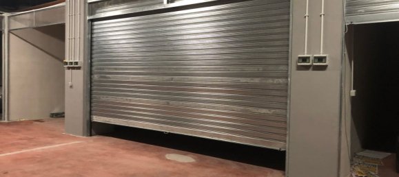 40m² Garage in Rome, Italy No. 255605 3