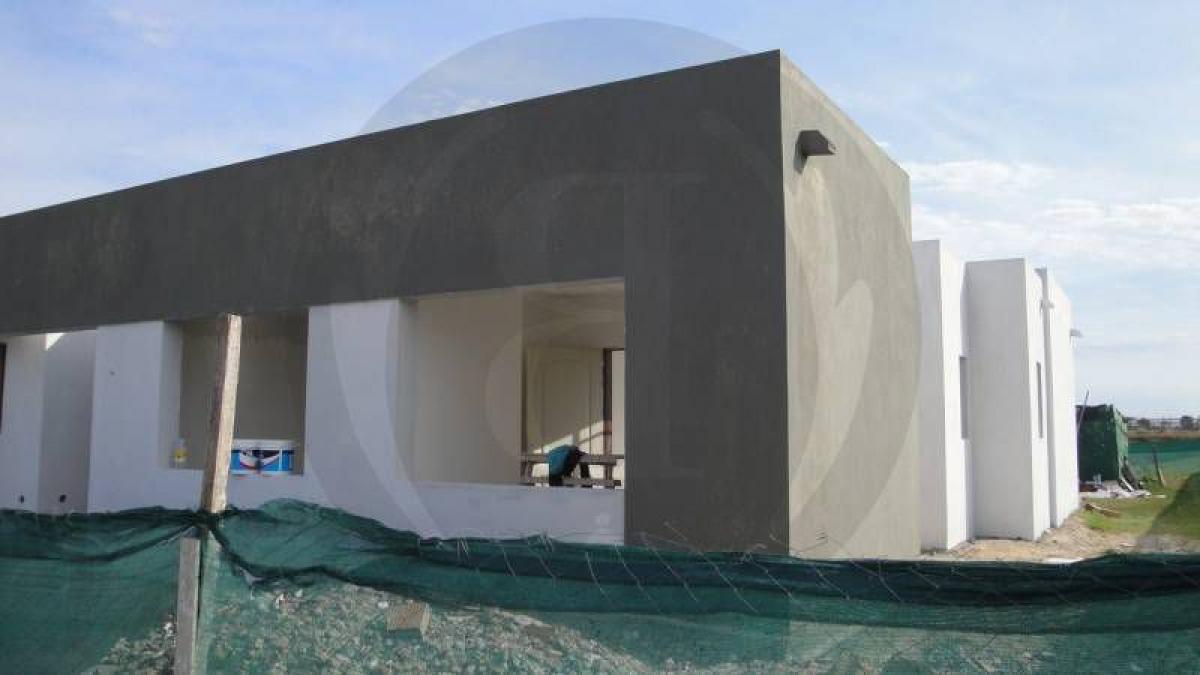 3 bedrooms House in Escobar, Argentina No. 85540