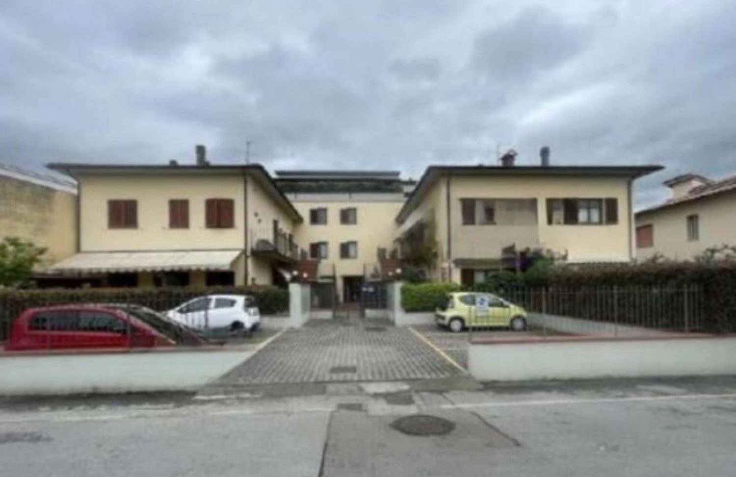 4 Schlafzimmer Wohnung in Pistoia, Italy, Nr. 336077