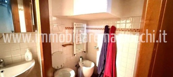 Квартира с 2 комнатами в Сиена, Италия № 203602 11