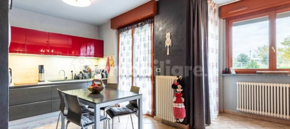 2 bedrooms Apartment in Turin, Italy No. 175576 15