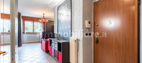 2 bedrooms Apartment in Turin, Italy No. 175576 4