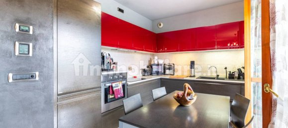 2 bedrooms Apartment in Turin, Italy No. 175576 7