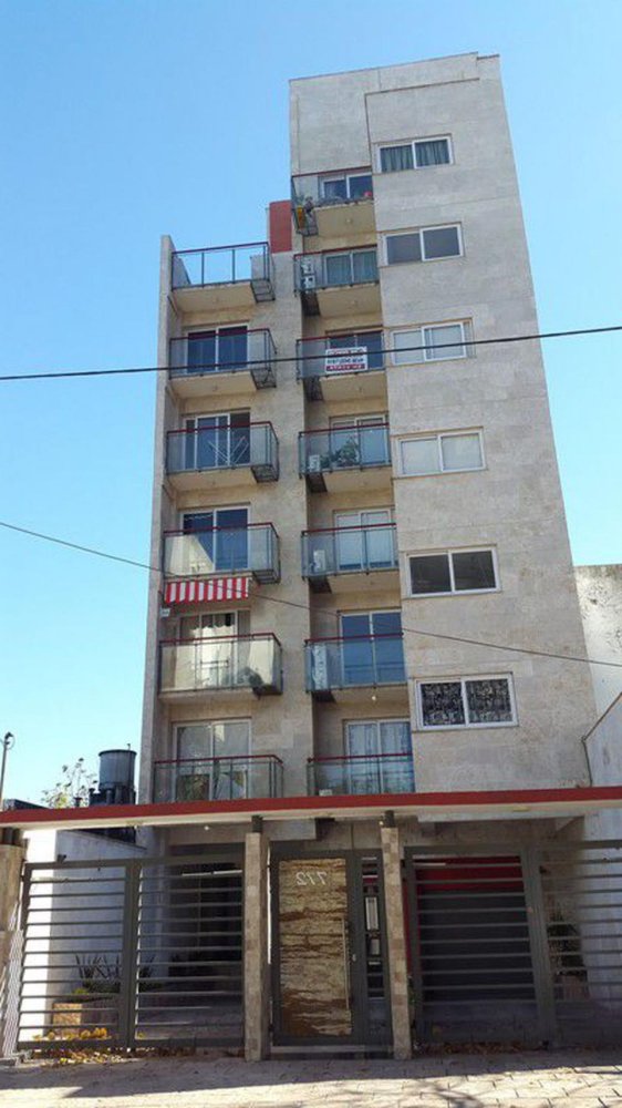 Студия в Морон, Аргентина № 81243