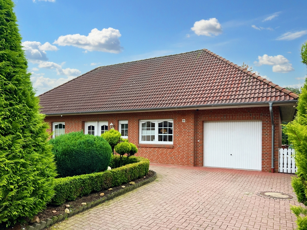 4 rooms Bungalow in Cloppenburg, Germany No. 133112