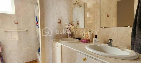 Villa de 4 dormitorios en Pezenas, France No. 318873 20