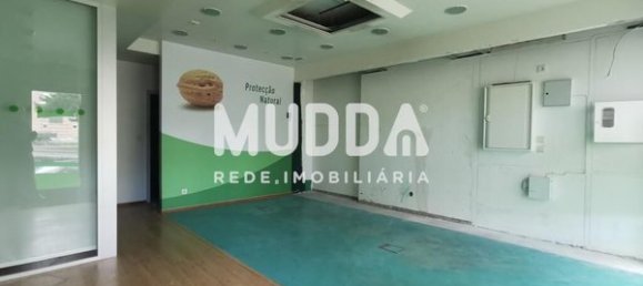 110m² Commercial property in Macedo de Cavaleiros, Portugal No. 92737 2
